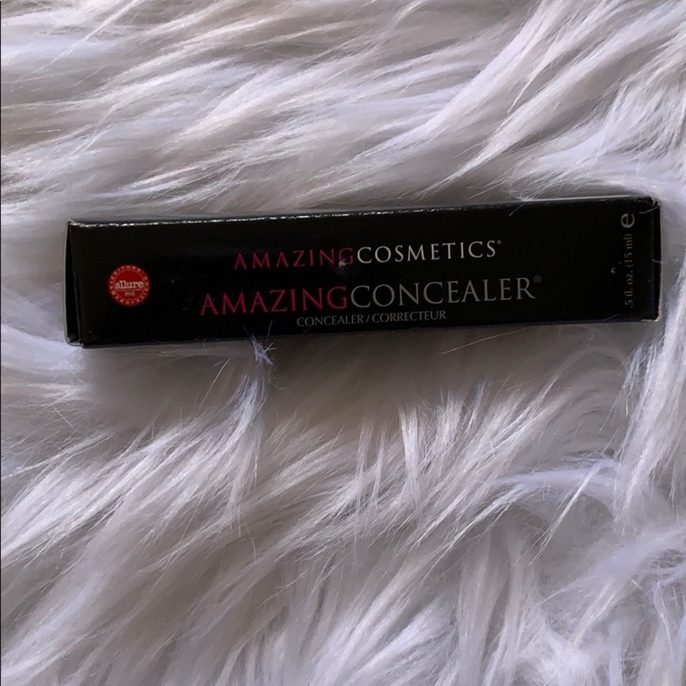 Amazing Cosmetics Amazing Concealer in warm deep